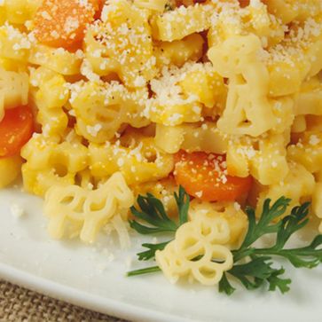Kid´s Pasta with carrot pesto