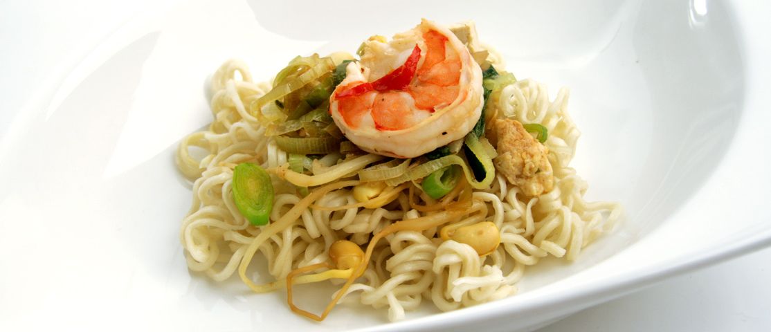 Mie-Noodles, Shrimp Stir-fry and Tofu