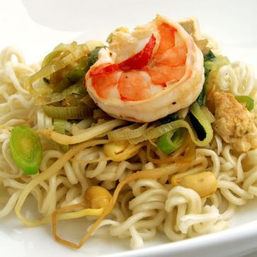 Mie-Noodles, Shrimp Stir-fry and Tofu